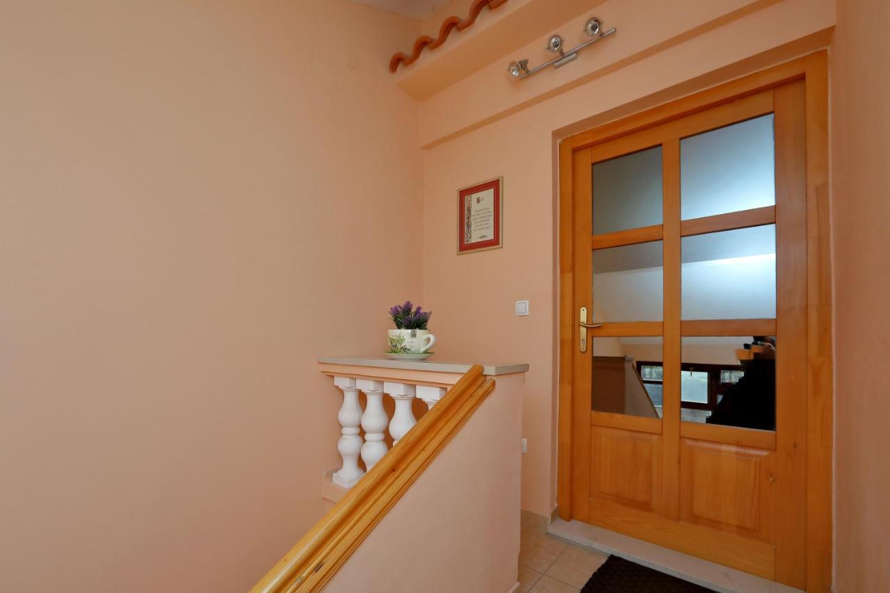 Apartmani Jagoda ビビニェ エクステリア 写真