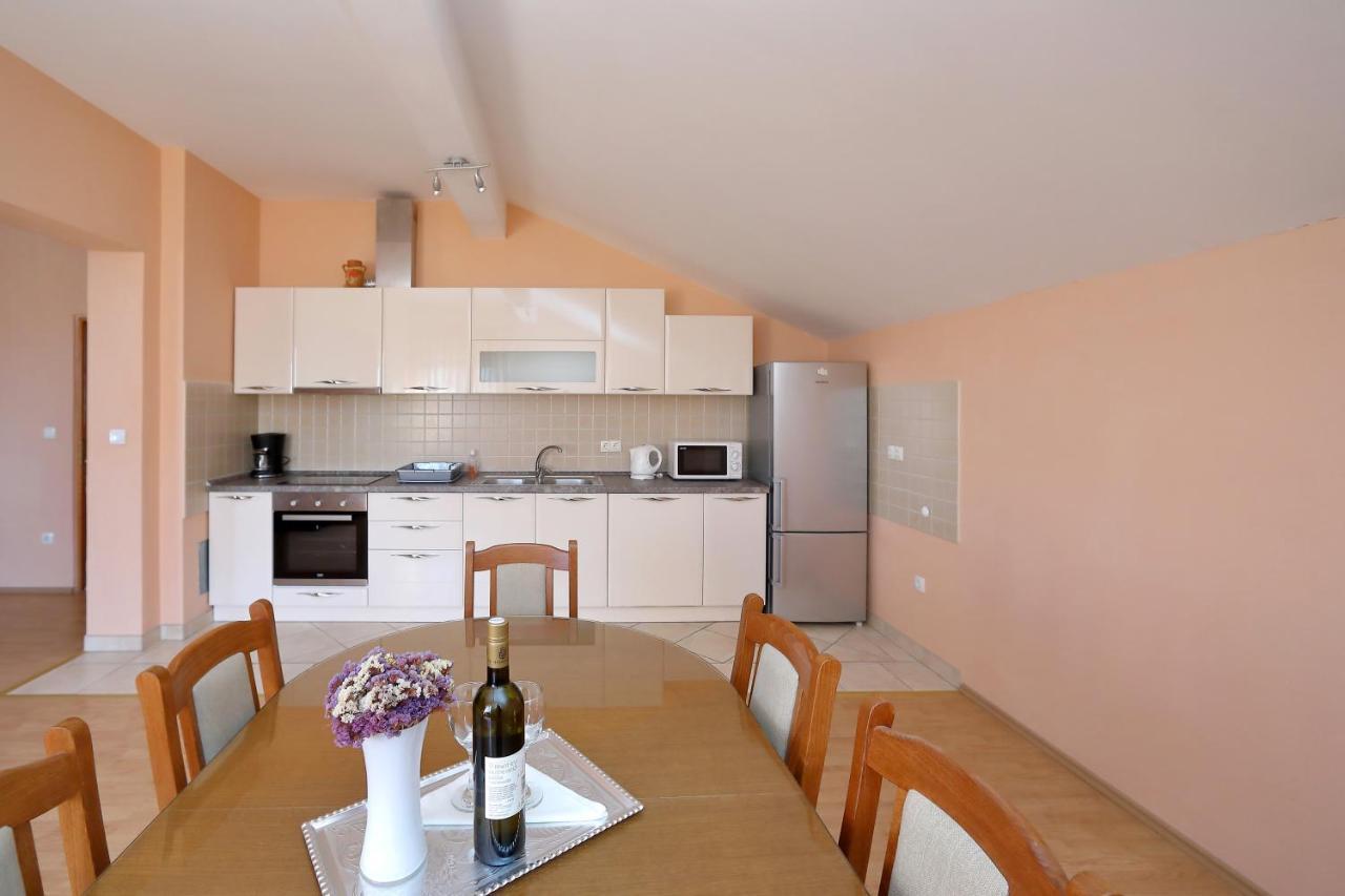 Apartmani Jagoda ビビニェ エクステリア 写真
