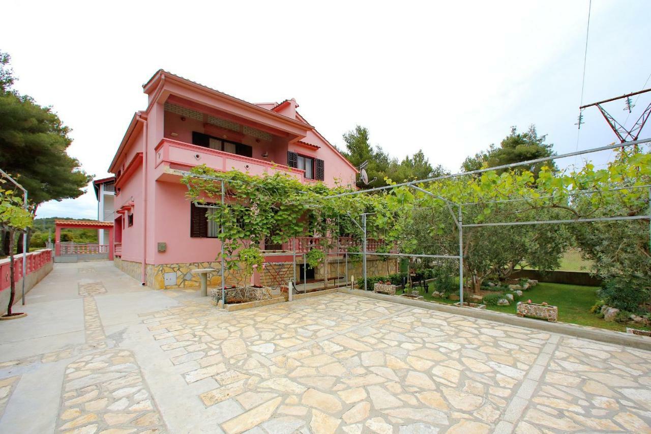 Apartmani Jagoda ビビニェ エクステリア 写真